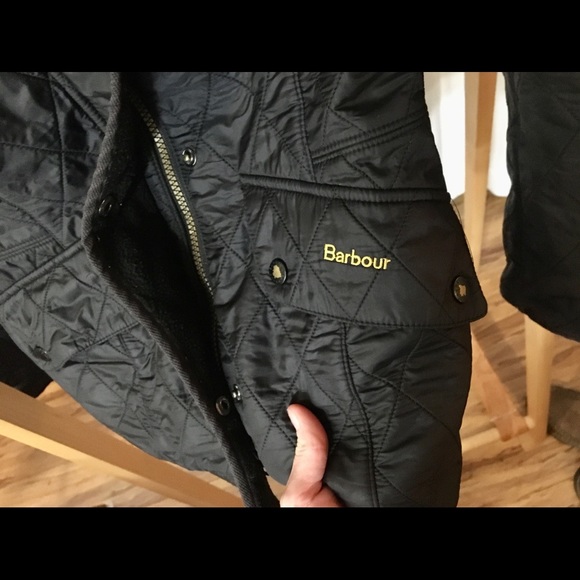 Barbour quilted coat size 6 - good condition - Picture 4 of 6